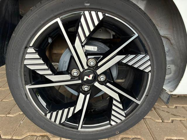 Hyundai i10 MPI 1.2 79PS N-Line / CarPlay Navi Kamera Tempomat Alu 15'' 