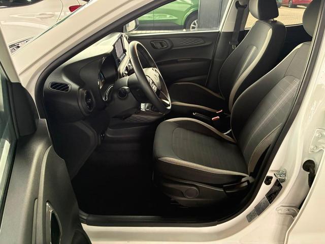 Hyundai i10 MPI 1.0 63PS Comfort / CarPlay Navi Kamera Tempomat Alu 15'' 