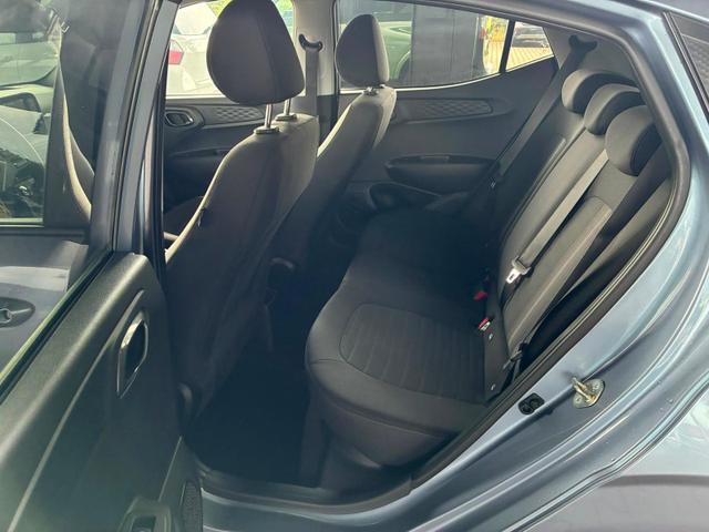 Hyundai i10 MPI 1.0 63PS Comfort / CarPlay Navi Kamera Tempomat Alu 15'' 