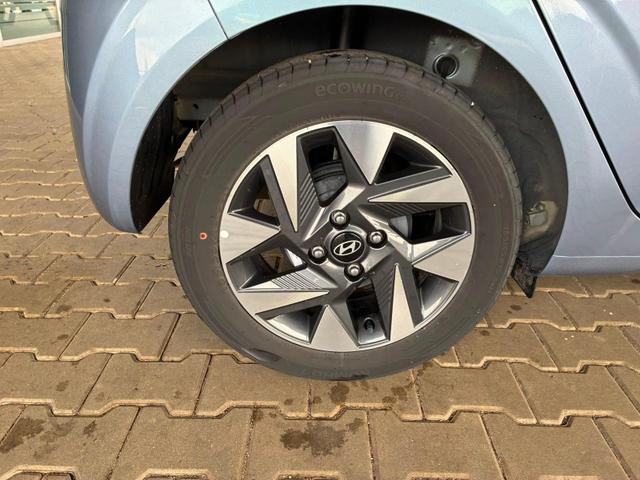 Hyundai i10 MPI 1.0 63PS Comfort / CarPlay Navi Kamera Tempomat Alu 15'' 