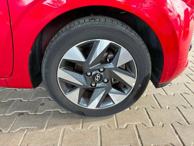 Hyundai i10 MPI 1.0 63PS Comfort / CarPlay Navi Kamera Tempomat Alu 15'' 