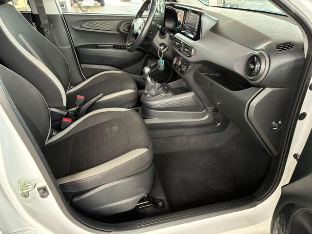 Hyundai i10 MPI 1.0 63PS Comfort / CarPlay Navi Kamera Tempomat Alu 15'' 