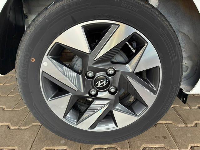 Hyundai i10 MPI 1.0 63PS Comfort / CarPlay Navi Kamera Tempomat Alu 15'' 