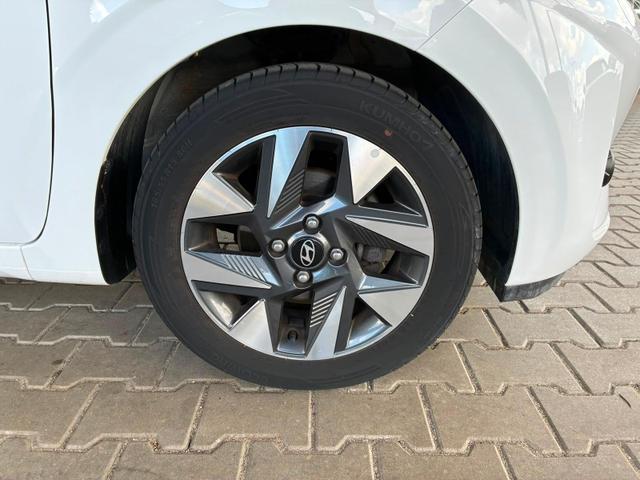 Hyundai i10 MPI 1.0 63PS Comfort / CarPlay Navi Kamera Tempomat Alu 15'' 