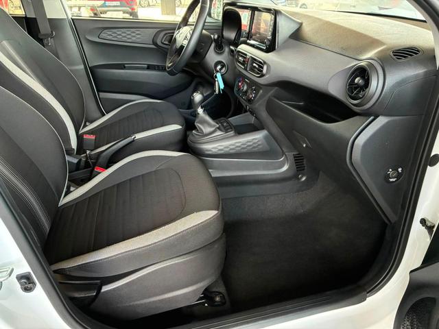 Hyundai i10 MPI 1.0 63PS Comfort / CarPlay Navi Kamera Tempomat Alu 15'' 