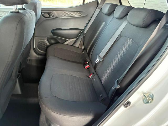 Hyundai i10 MPI 1.0 63PS Comfort / CarPlay Navi Kamera Tempomat Alu 15'' 