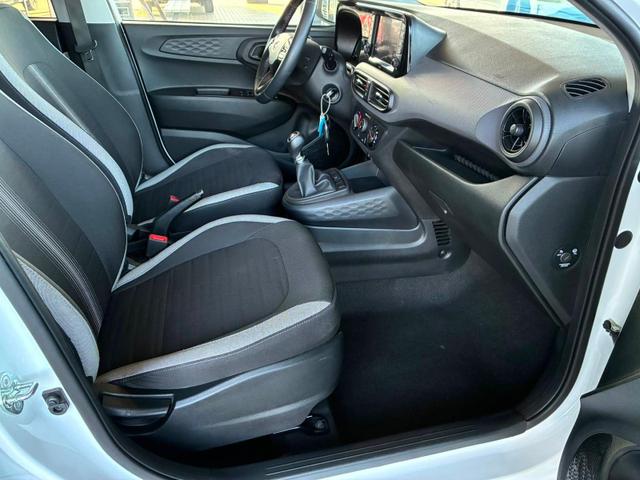 Hyundai i10 MPI 1.0 63PS Comfort / CarPlay Navi Kamera Tempomat Alu 15'' 