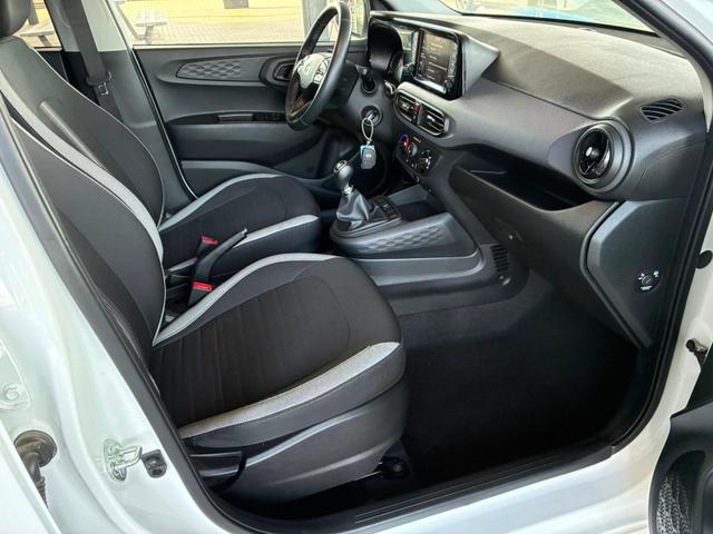 Hyundai i10 MPI 1.0 63PS Comfort / CarPlay Navi Kamera Tempomat Alu 15'' 