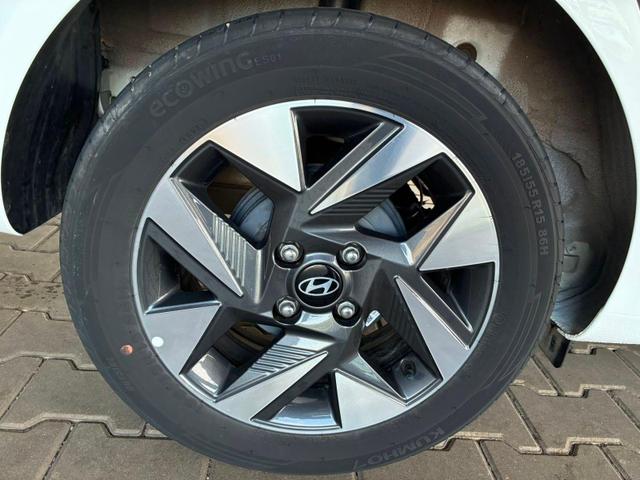Hyundai i10 MPI 1.0 63PS Comfort / CarPlay Navi Kamera Tempomat Alu 15'' 