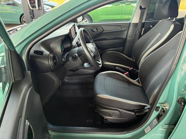 Hyundai i10 MPI 1.0 63PS Comfort / CarPlay Navi Kamera Tempomat Alu 15'' 