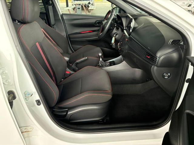 Hyundai i20 1.2 MPI N-Line / LED Tempomat Navi R&uuml;ckfahrkamera Alu 17" 