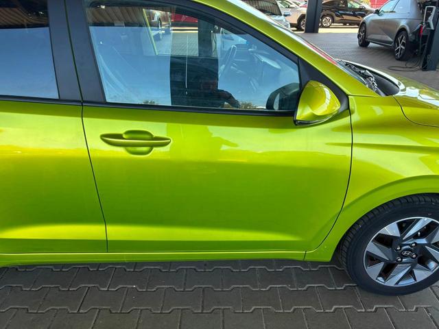 Hyundai i10 MPI 1.0 63PS Comfort / CarPlay Navi Kamera Tempomat Alu 15'' 