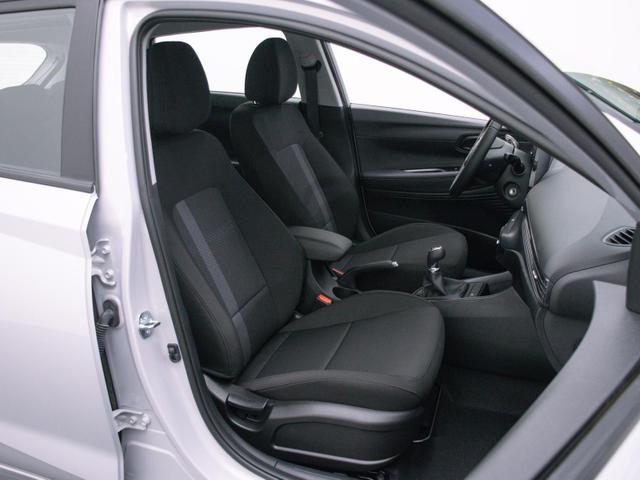 Hyundai i20 1.2 MPI 5MT Comfort / Navi PDC Hinten + Kamera Tempomat Alu 16'' 