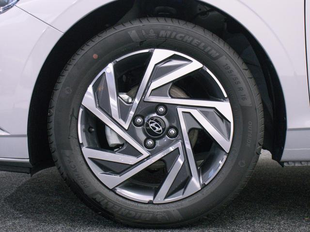 Hyundai i20 1.2 MPI 5MT Comfort / Navi PDC Hinten + Kamera Tempomat Alu 16'' 