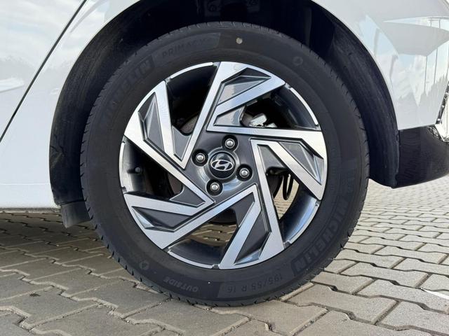 Hyundai i20 Comfort 1.0 T-GDI Automatik / LED Tempomat Navi R&uuml;ckfahrkamera Alu 16" 