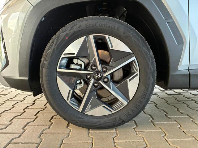 Hyundai TUCSON Comfort Plus 1.6 T-GDI 4WD 48V DCT / Matrix-LED Pano-Dach ACC Shz hi + vo Teilleder Alu 18" 