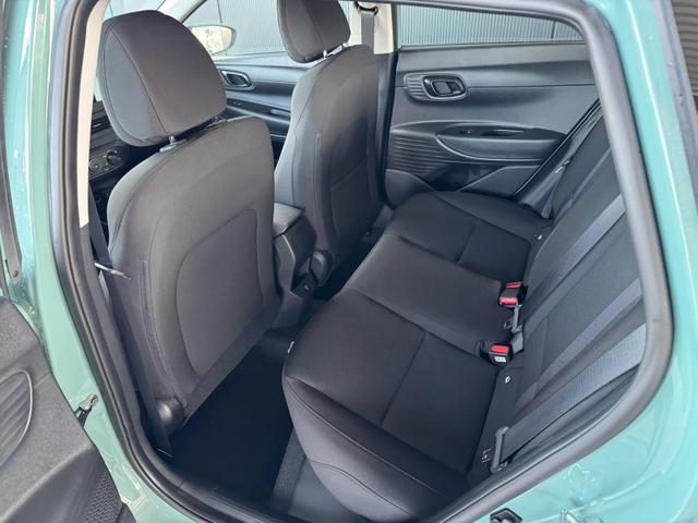 Hyundai i20 Smart 1.0 T-GDi 90PS 7DCT Automatik / Navi PDC H. mit Kamera SHZ Vorne ALU 16'' 