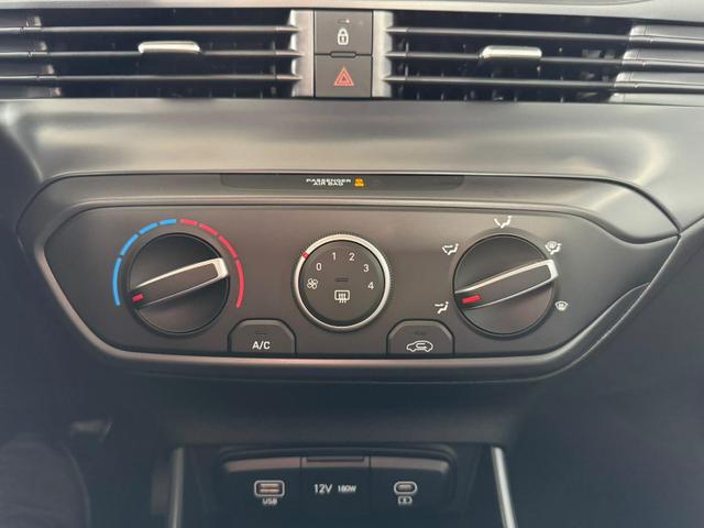 Hyundai i20 Smart 1.0 T-GDi 90PS 7DCT Automatik / Navi PDC H. mit Kamera SHZ Vorne ALU 16'' 