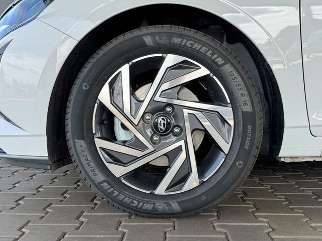 Hyundai i20 Smart 1.0 T-GDi 90PS 7DCT Automatik / Navi PDC H. mit Kamera SHZ Vorne ALU 16'' 