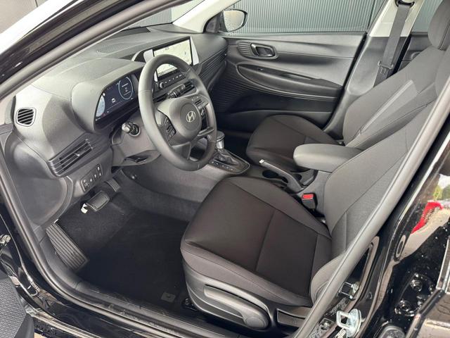 Hyundai i20 Smart 1.0 T-GDi 90PS 7DCT Automatik / Navi PDC H. mit Kamera SHZ Vorne ALU 16'' 