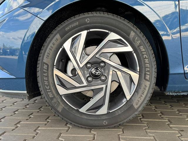 Hyundai i20 Smart 1.0 T-GDi 90PS 7DCT Automatik / Navi PDC H. mit Kamera SHZ Vorne ALU 16'' 