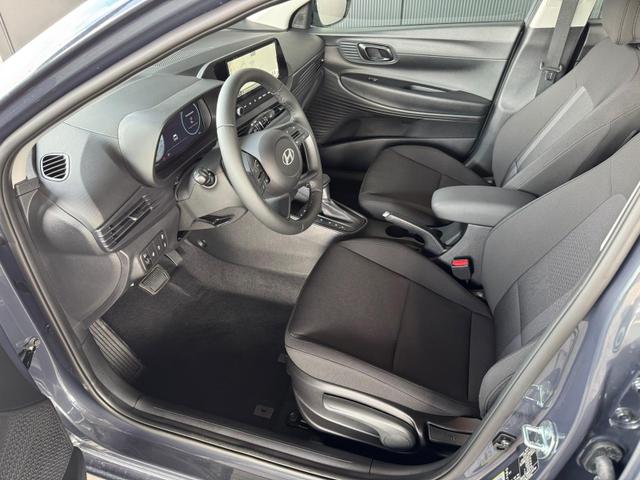Hyundai i20 Smart 1.0 T-GDi 90PS 7DCT Automatik / Navi PDC H. mit Kamera SHZ Vorne ALU 16'' 