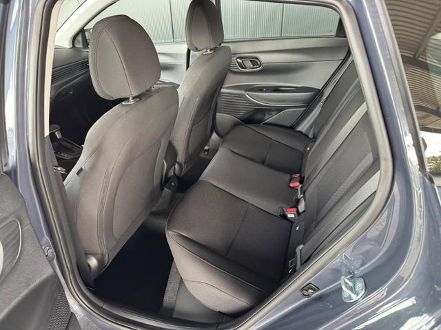 Hyundai i20 Smart 1.0 T-GDi 90PS 7DCT Automatik / Navi PDC H. mit Kamera SHZ Vorne ALU 16'' 