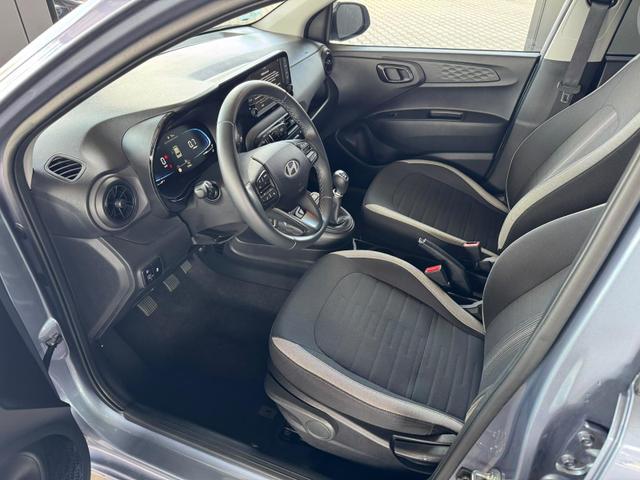 Hyundai i10 MPI 1.0 63PS Comfort / CarPlay Navi Kamera Tempomat Alu 15'' 