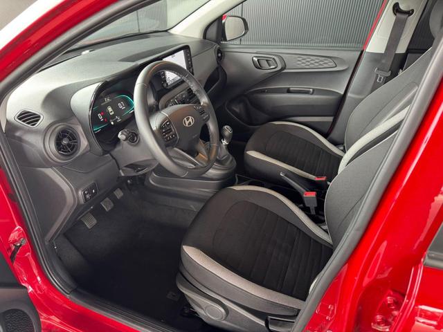 Hyundai i10 MPI 1.0 63PS Comfort / CarPlay Navi Kamera Tempomat Alu 15'' 