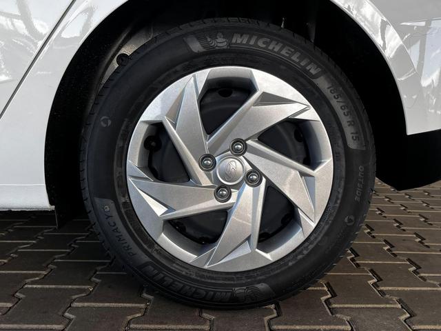 Hyundai i20 Trend 1.0 T-GDi 90PS 6MT / Navi Tempomat PDC H. mit Kamera 