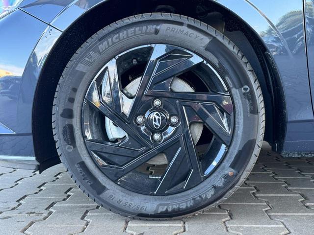 Hyundai i20 Style 1.0 T-GDI BLACK LINE / Navi Fernlichtassistent Spurhalteassistent ACC Kamera Sitz + Lenkradheizung LED Alu 16" 