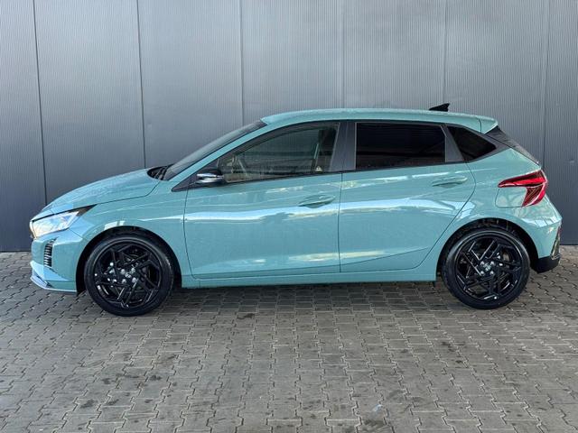 Hyundai i20 Black-Line STYLE 1,0 T-GDi 7-DCT / Navi Tempomat Spurhalteassistent Kamera Sitz + Lenkradheizung LED 