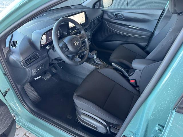 Hyundai i20 Black-Line STYLE 1,0 T-GDi 7-DCT / Navi Tempomat Spurhalteassistent Kamera Sitz + Lenkradheizung LED 