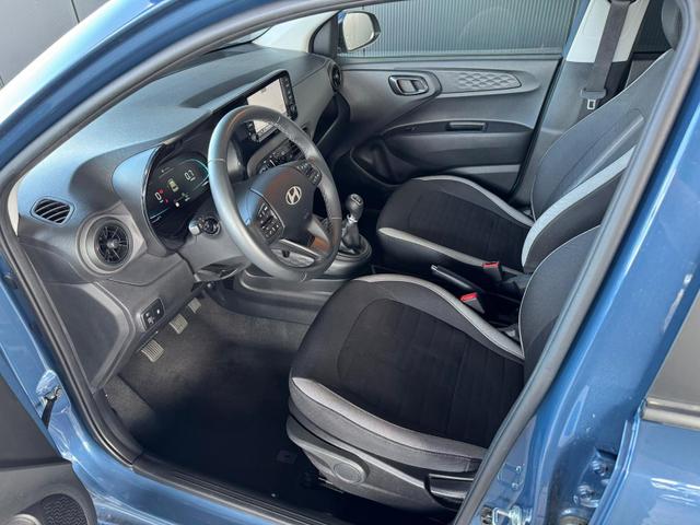 Hyundai i10 MPI 1.0 63PS Comfort / CarPlay Navi Kamera Tempomat Alu 15'' 