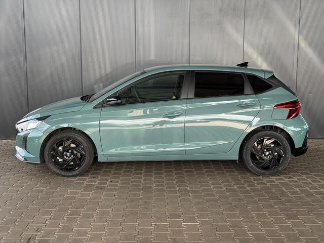 Hyundai i20 Smart 1.0 T-GDi 90PS 6MT Black Pack / Kamera Navi Fernlichtassistent Spurhalteassistent Tempomat Sitz + Lenkradheizung 