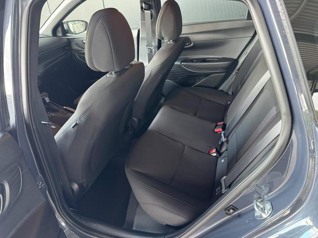 Hyundai i20 Go Plus! 1.0 T-GDI 90PS 7-DCT / Navi Spurhalteassistent /Tempomat Kamera Sitz + Lenkradheizung Alu 16'' 