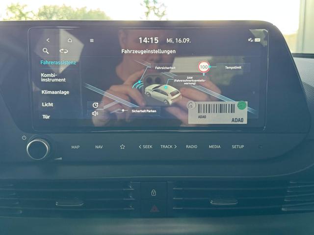 Hyundai i20 Go Plus! 1.0 T-GDI 90PS 7-DCT / Navi Spurhalteassistent /Tempomat Kamera Sitz + Lenkradheizung Alu 16'' 