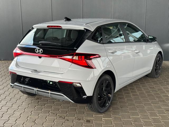 Hyundai i20 Go Plus! 1.0 T-GDI 90PS 7-DCT / Navi Spurhalteassistent /Tempomat Kamera Sitz + Lenkradheizung Alu 16'' 