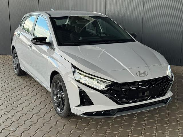 Hyundai i20 Go Plus! 1.0 T-GDI 90PS 7-DCT / Navi Spurhalteassistent /Tempomat Kamera Sitz + Lenkradheizung Alu 16'' 