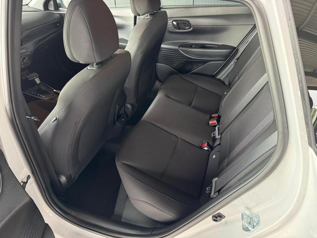 Hyundai i20 Go Plus! 1.0 T-GDI 90PS 7-DCT / Navi Spurhalteassistent /Tempomat Kamera Sitz + Lenkradheizung Alu 16'' 
