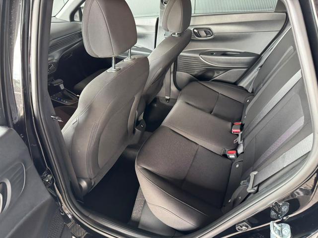 Hyundai i20 Go Plus! 1.0 T-GDI 90PS 7-DCT / Navi Spurhalteassistent /Tempomat Kamera Sitz + Lenkradheizung Alu 16'' 