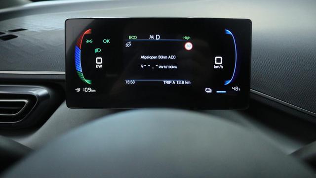 BYD Dolphin Surf Active 30 kWh / Navi ACC PDC H + Kamera Klimaautomatik 