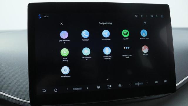BYD Dolphin Surf Boost 43 kWh / Navi ACC Elektr. Sitze V. PDC H + Kamera Klimaautomatik 