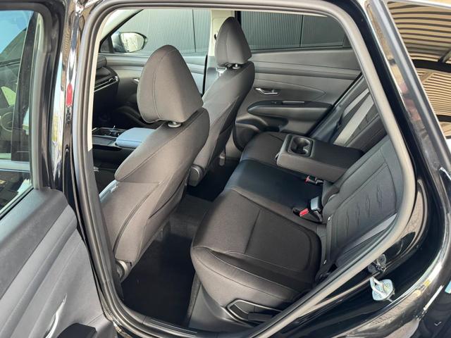Hyundai TUCSON Comfort 1.6 T-GDI 4WD 7DCT / LED PDC V&H + Kamera Sitz Lenkradheizung Alu 18" 