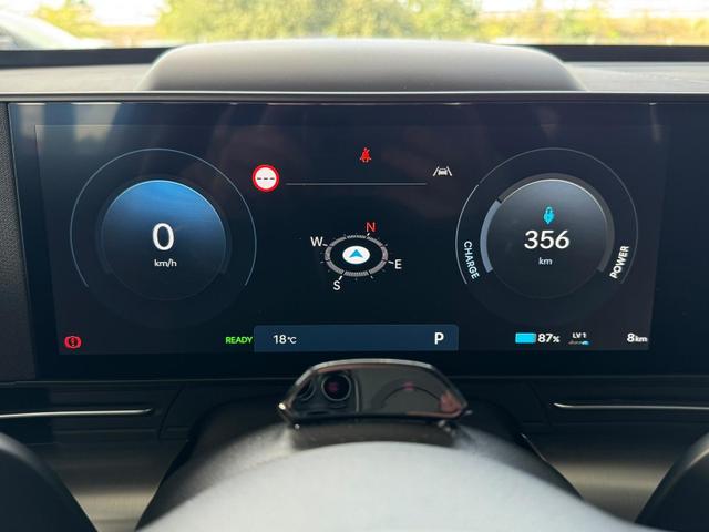 Hyundai KONA Elektro Prestige Line 64,8 kWh / Head-up Bose-Sound 360 Grad ACC Sitzheizung + Bel&uuml;ftung Memory Keyless el. Heckklappe LED Alu 17'' 