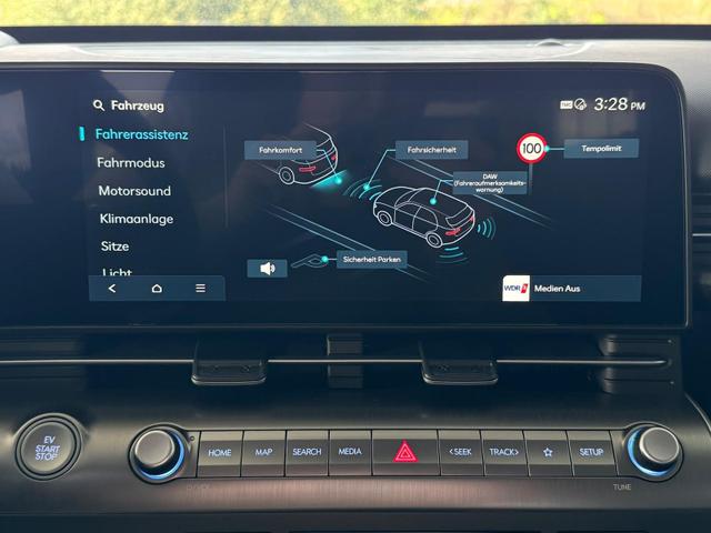 Hyundai KONA Elektro Prestige Line 64,8 kWh / Head-up Bose-Sound 360 Grad ACC Sitzheizung + Bel&uuml;ftung Memory Keyless el. Heckklappe LED Alu 17'' 