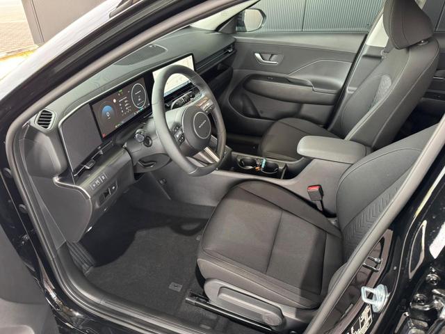 Hyundai KONA EV Comfort 64,8 kWh / 360 Grad Totwinkel Sitz + Lenkradheizung LED Alu 18'' 