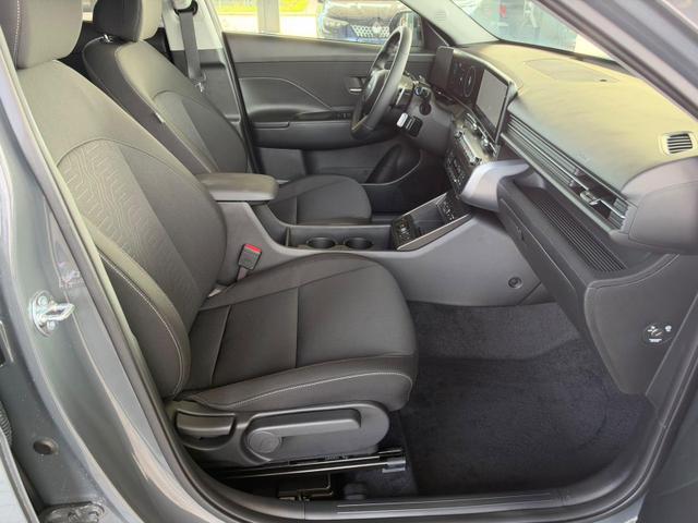 Hyundai KONA Comfort Plus 1.6 T-GDI 2WD 7-DCT / PDC V&H + Kamera Sitz Lenkradheizung Navi LED Alu 18'' 