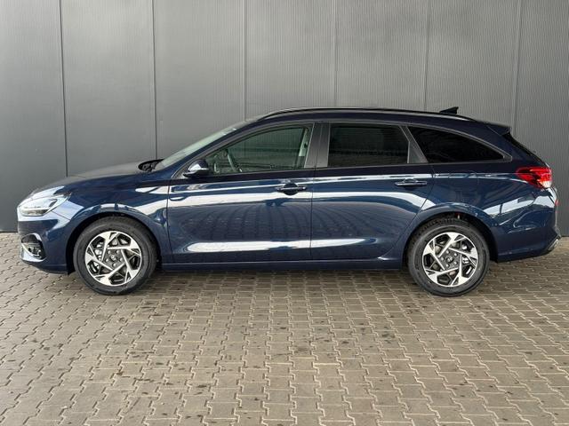 Hyundai i30 Kombi Comfort Line 1.6 T-GDI 2WD 7-DCT AT / Tempomat Kamera PDC vorne + hinten Sitz Lenkradheizung LED Alu 16'' 