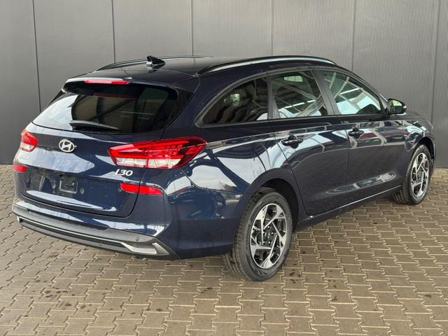 Hyundai i30 Kombi Comfort Line 1.6 T-GDI 2WD 7-DCT AT / Tempomat Kamera PDC vorne + hinten Sitz Lenkradheizung LED Alu 16'' 